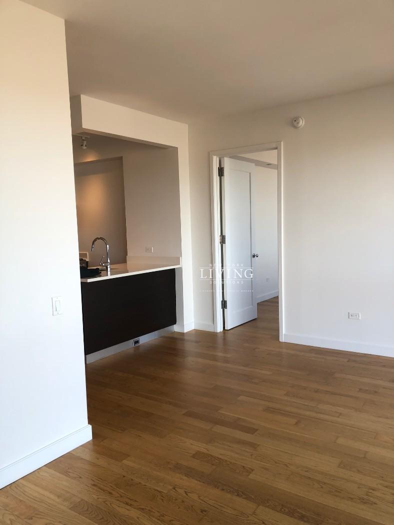 808 Columbus Avenue