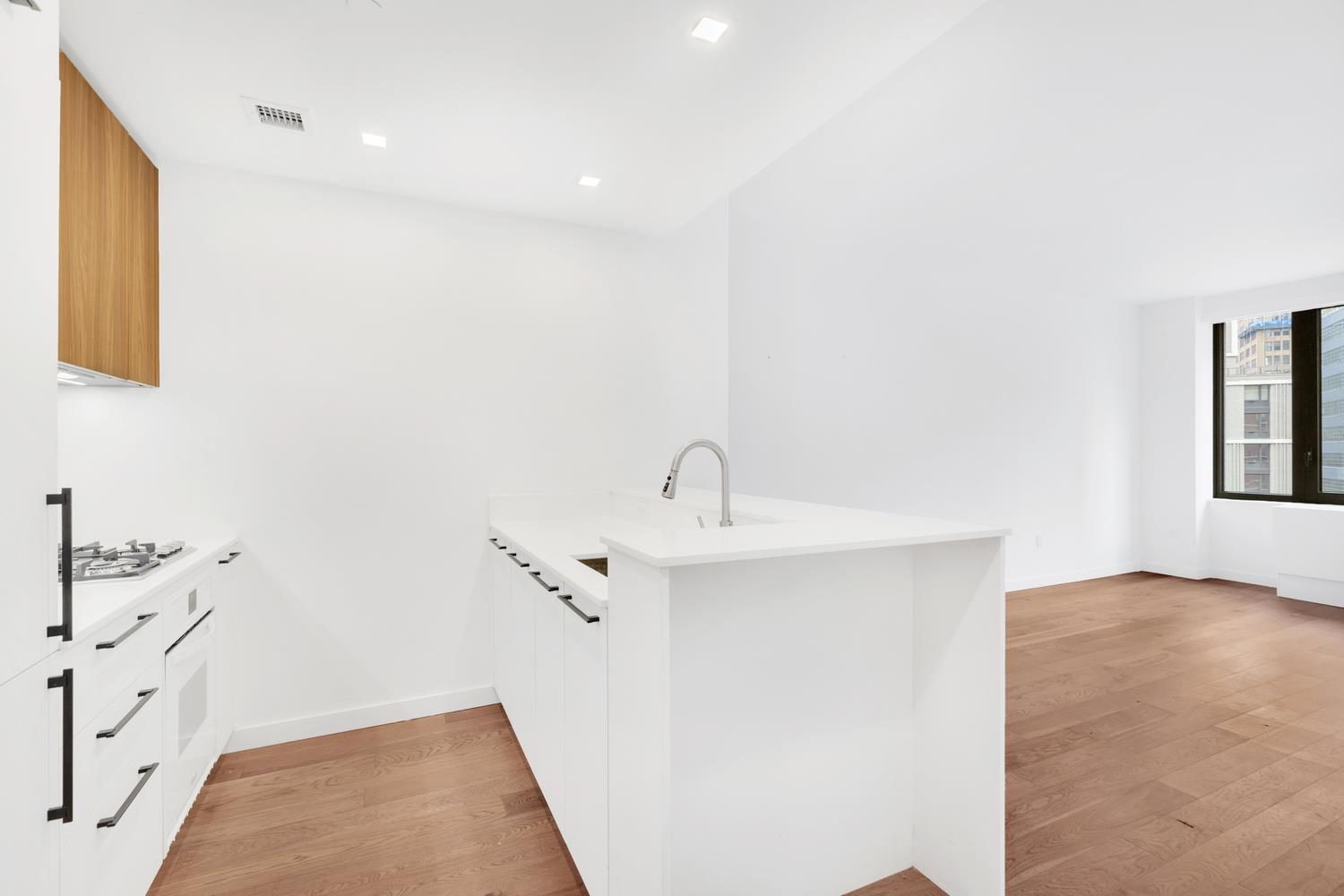 445 West 35th Street