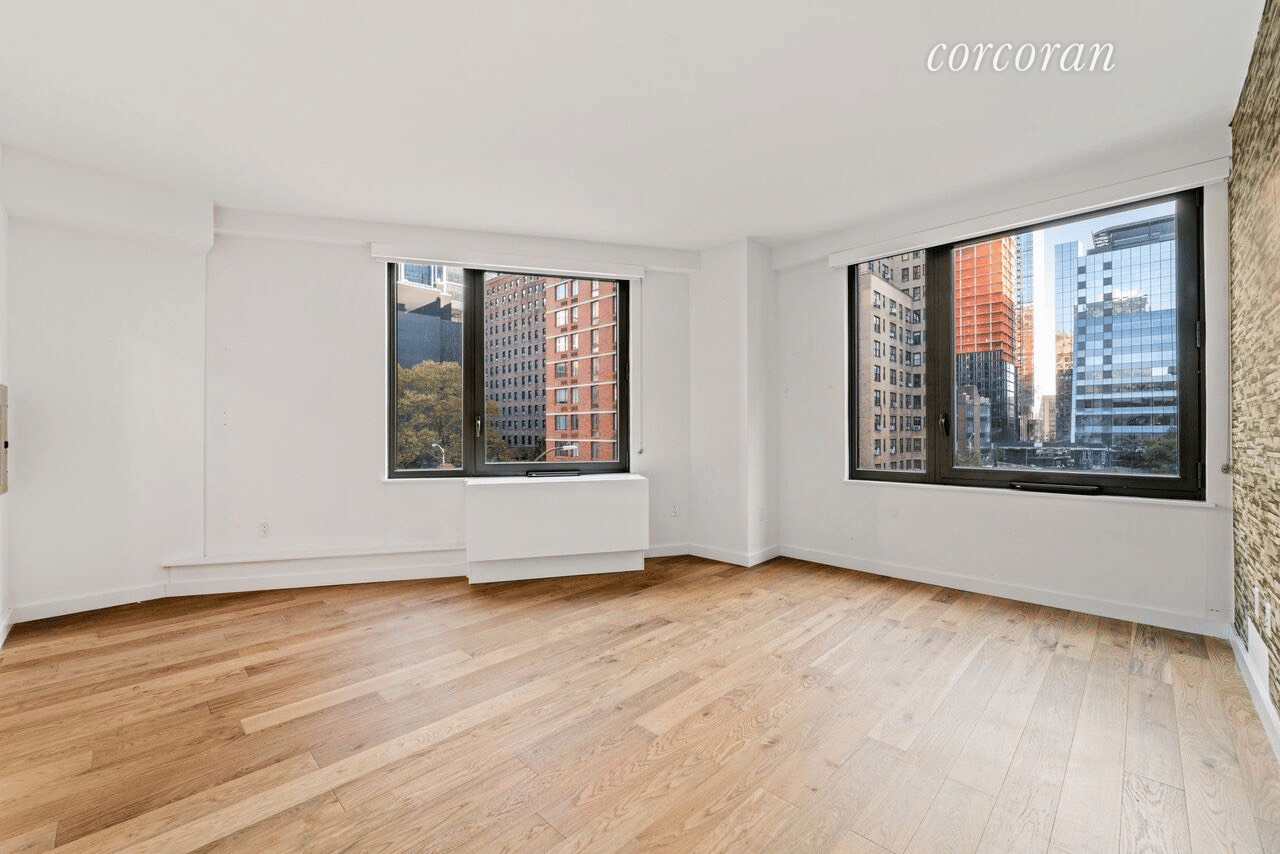 445 West 35th Street