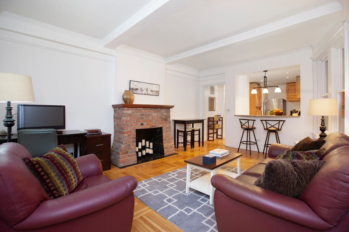 105 East 38th Street
