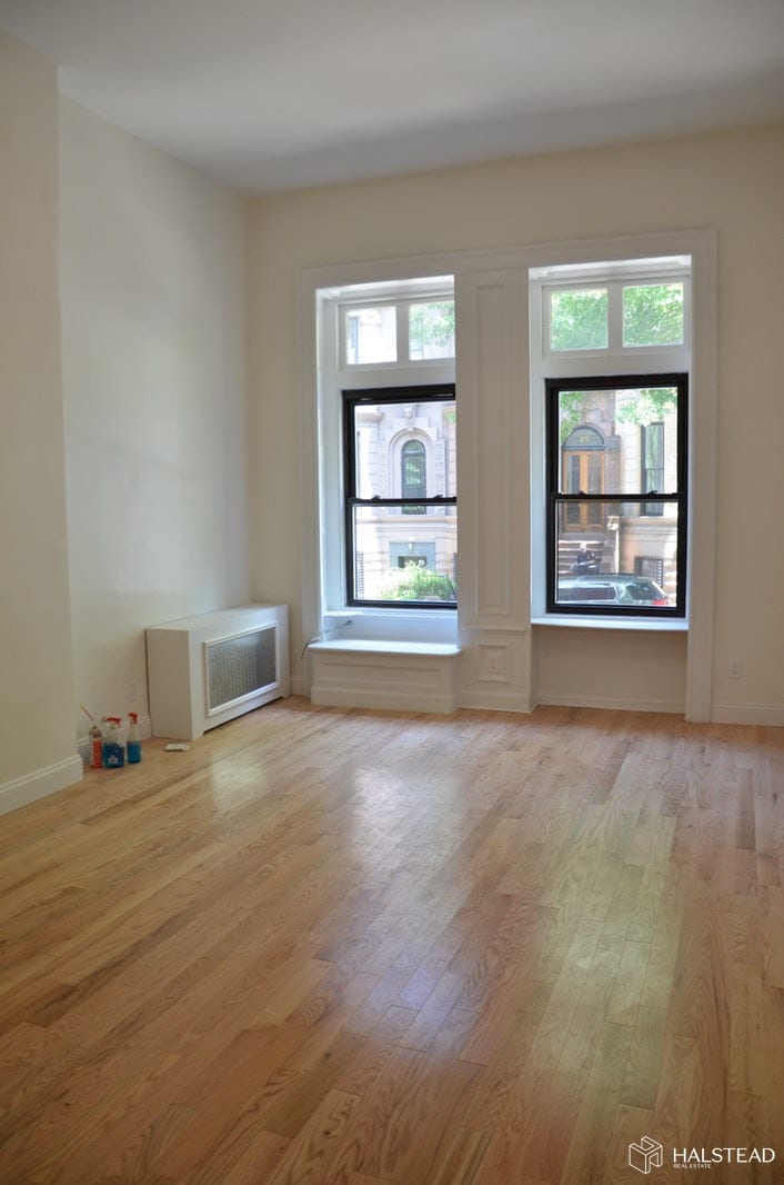 32 West 71st Street