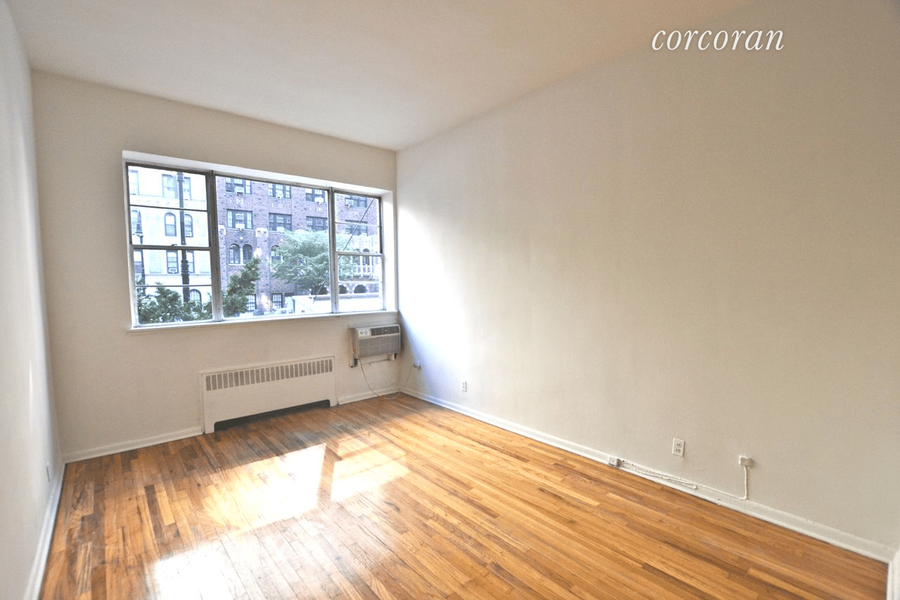 44 West 72nd Street