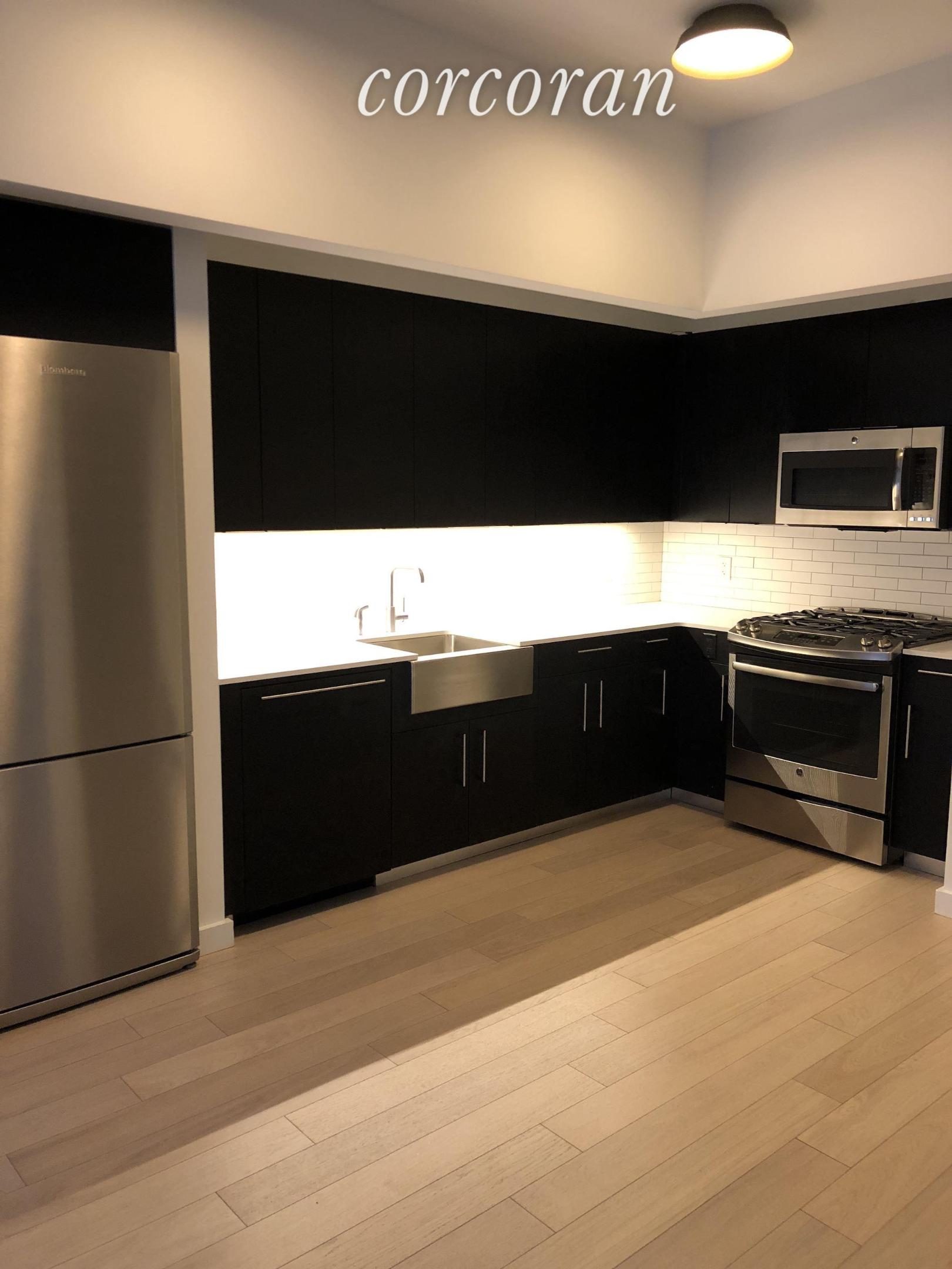 535 West 43 Street