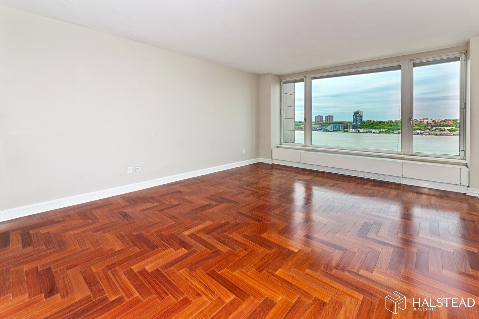 240 Riverside Boulevard