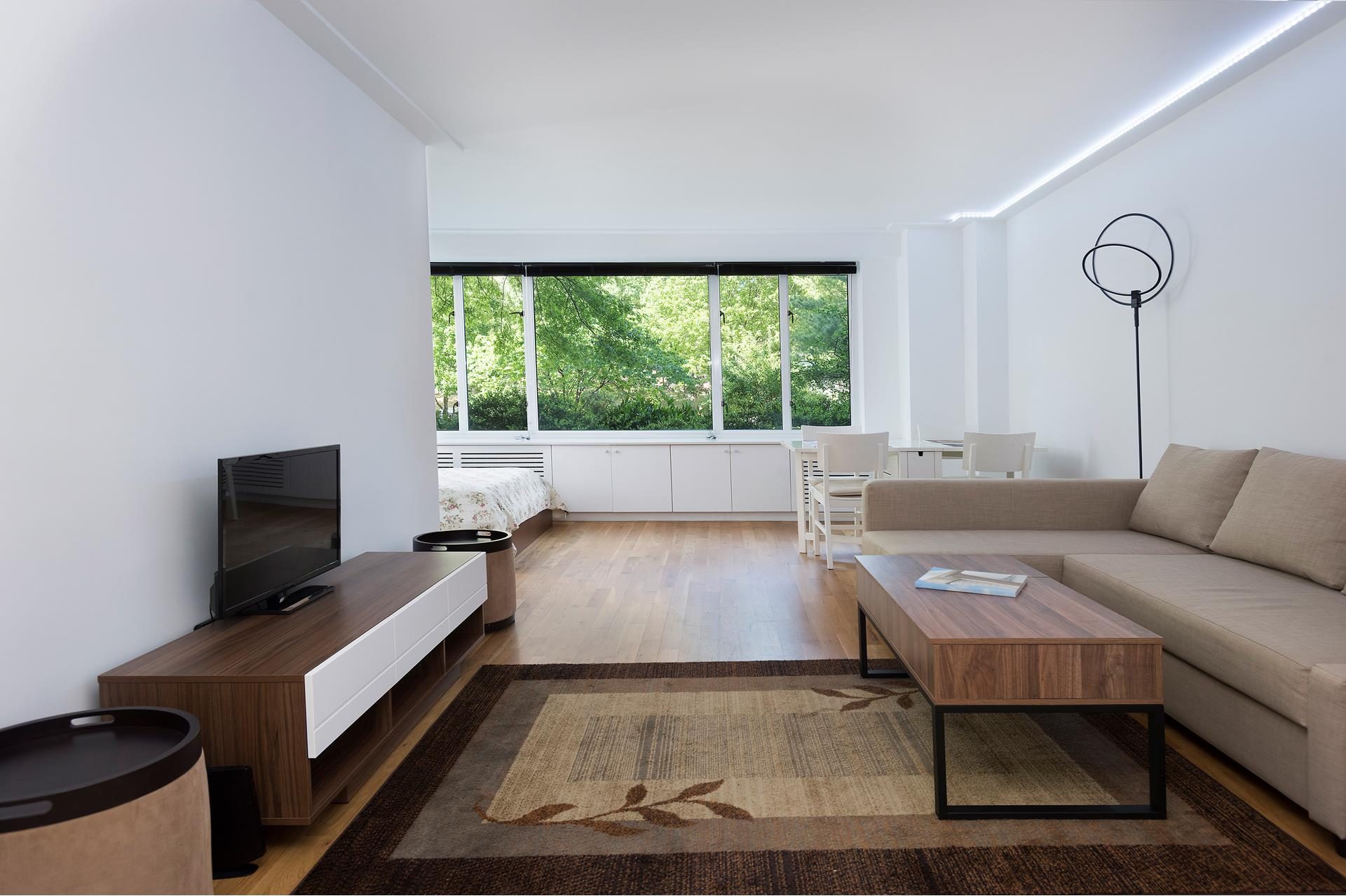 392 Central Park West