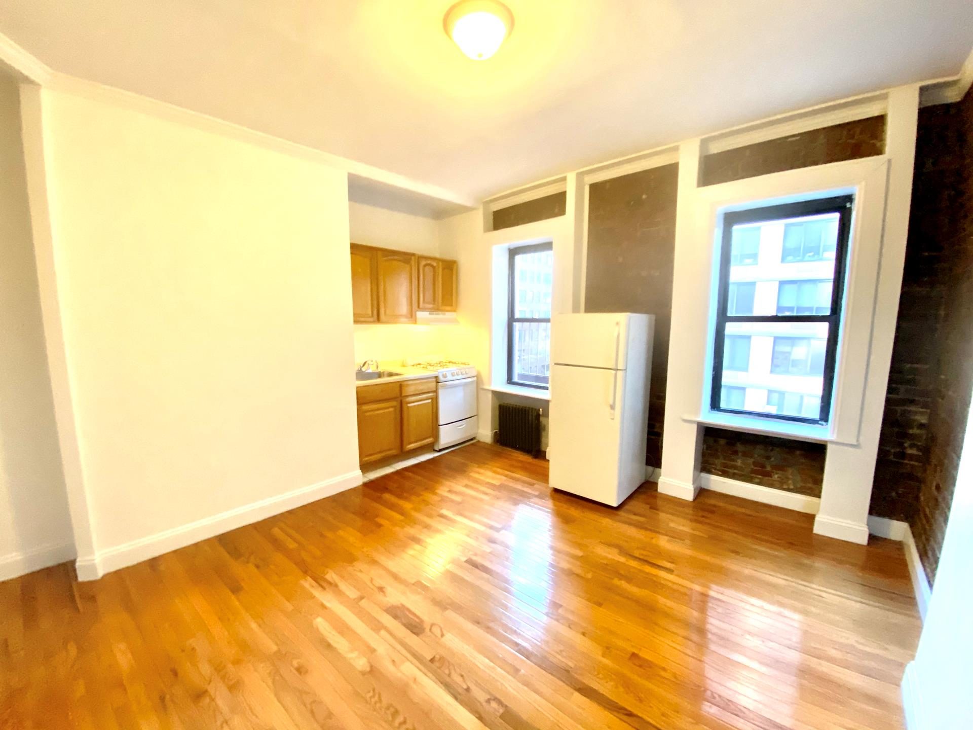 243 East 39th Street