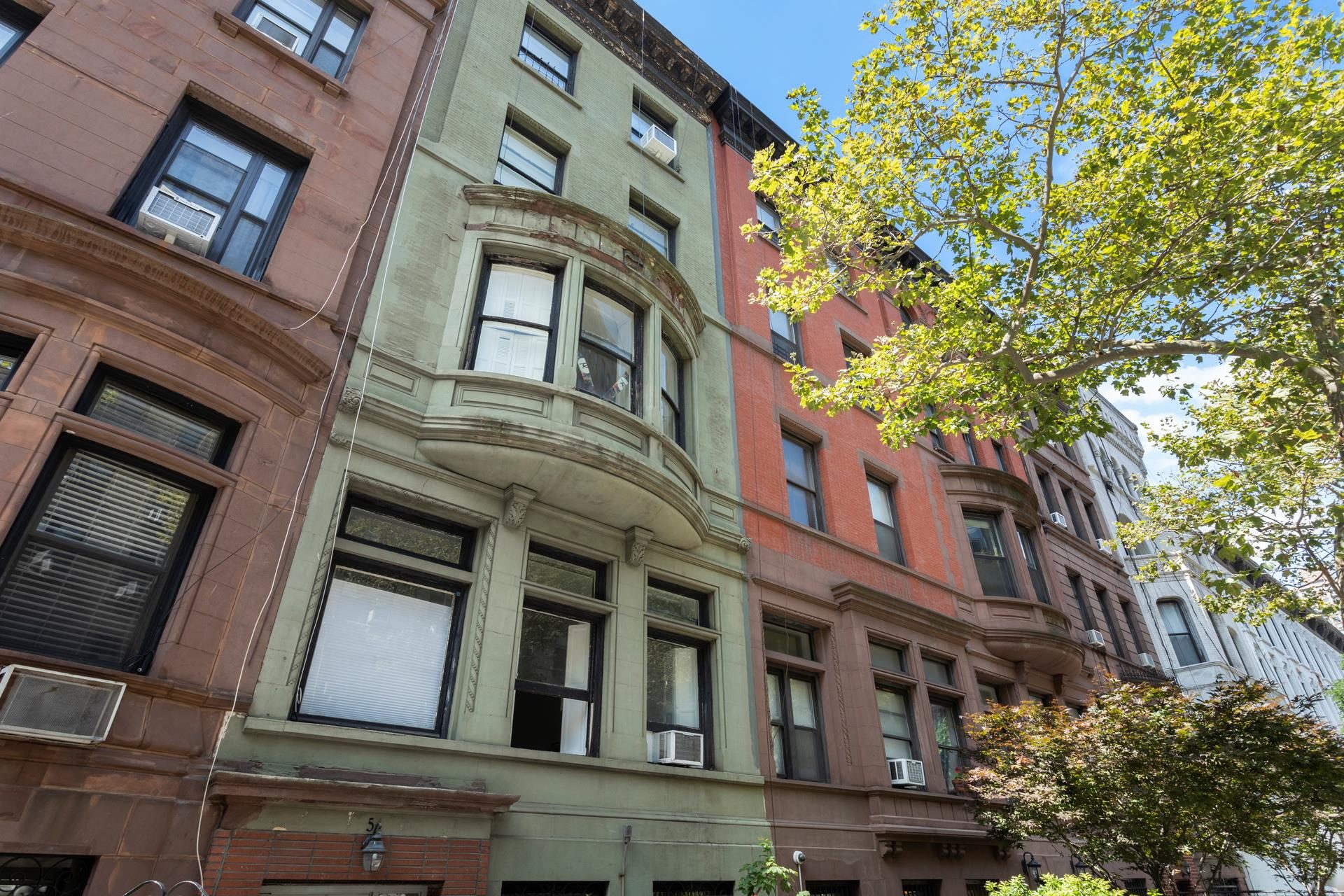 54 West 71st Street