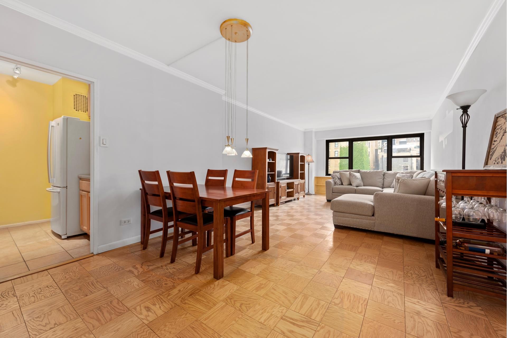 160 East 38th Street