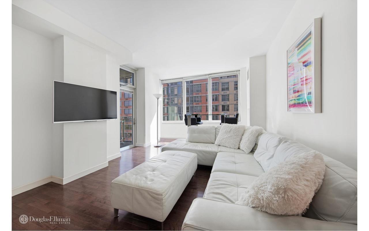 225 East 34th Street
