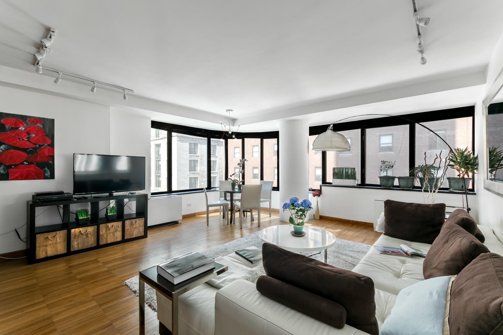 211 Madison Avenue