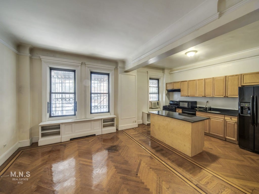 145 East 35th Street