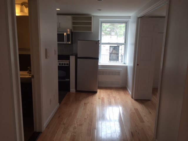 216 East 36th Street