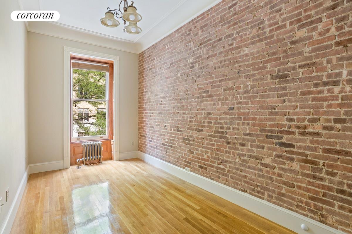 8 West 71st Street