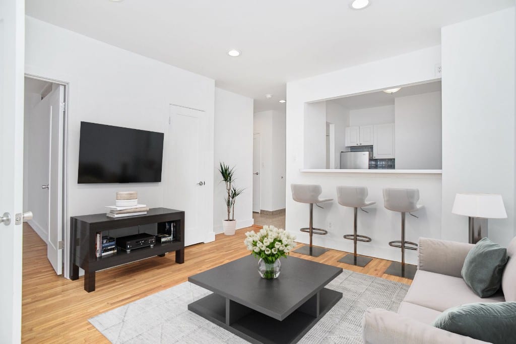 207-215 East 37th Street