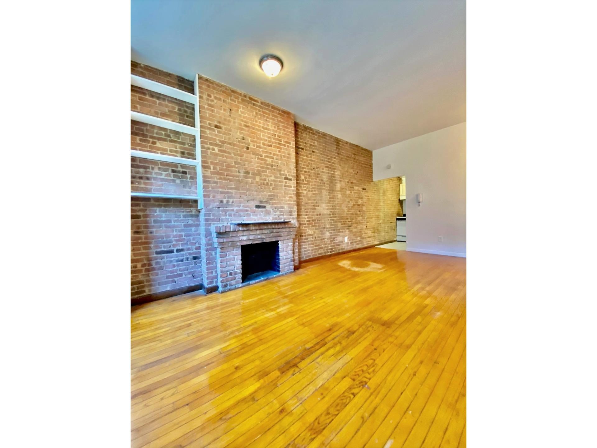 67 West 69th Street