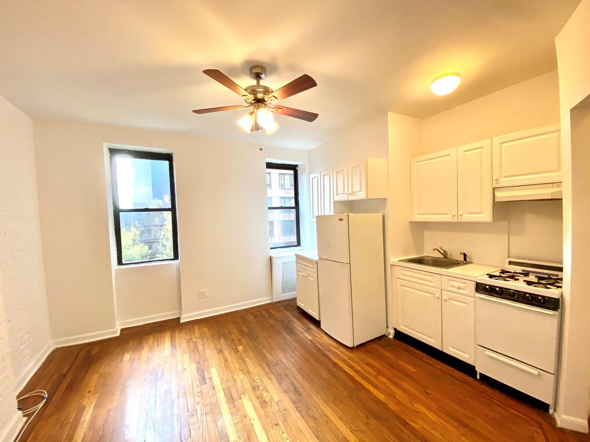 245 East 39th Street
