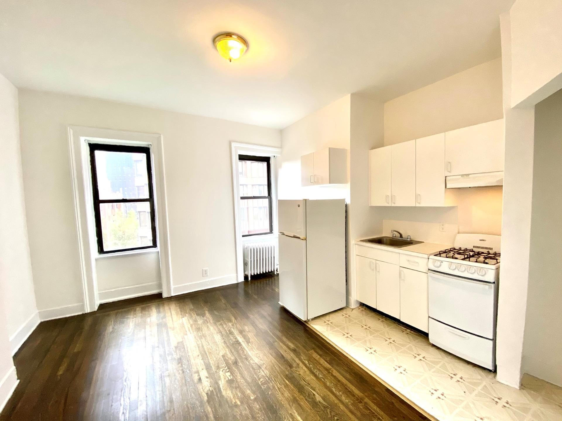 243 East 39th Street