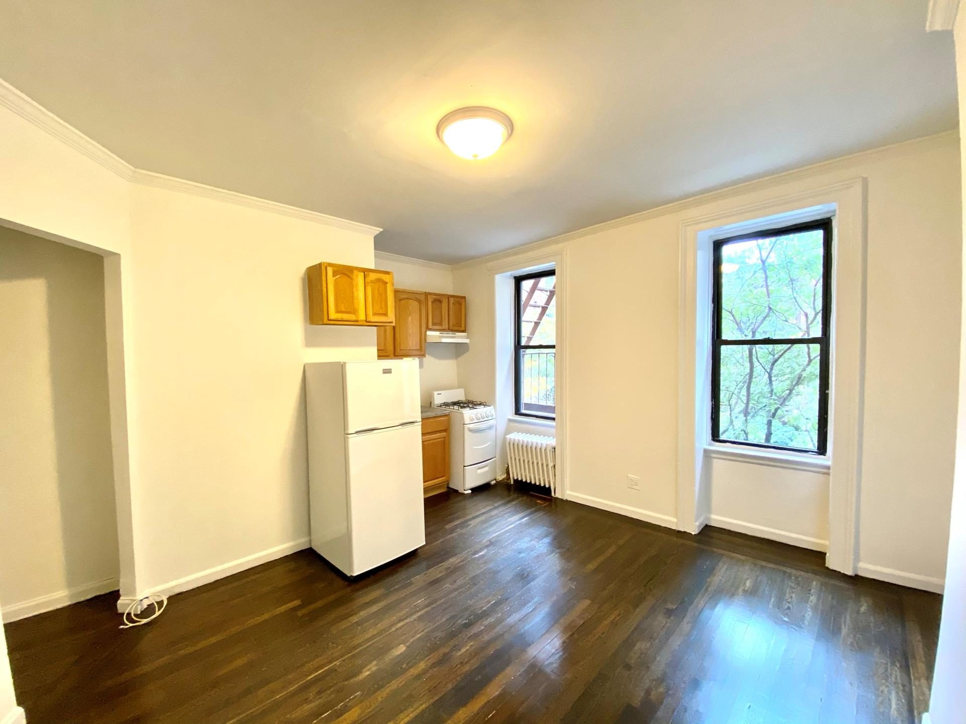 245 East 39th Street