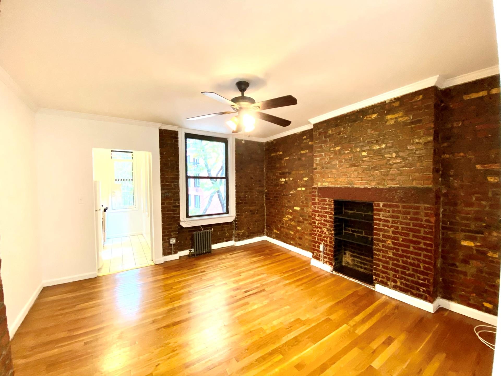245 East 39th Street