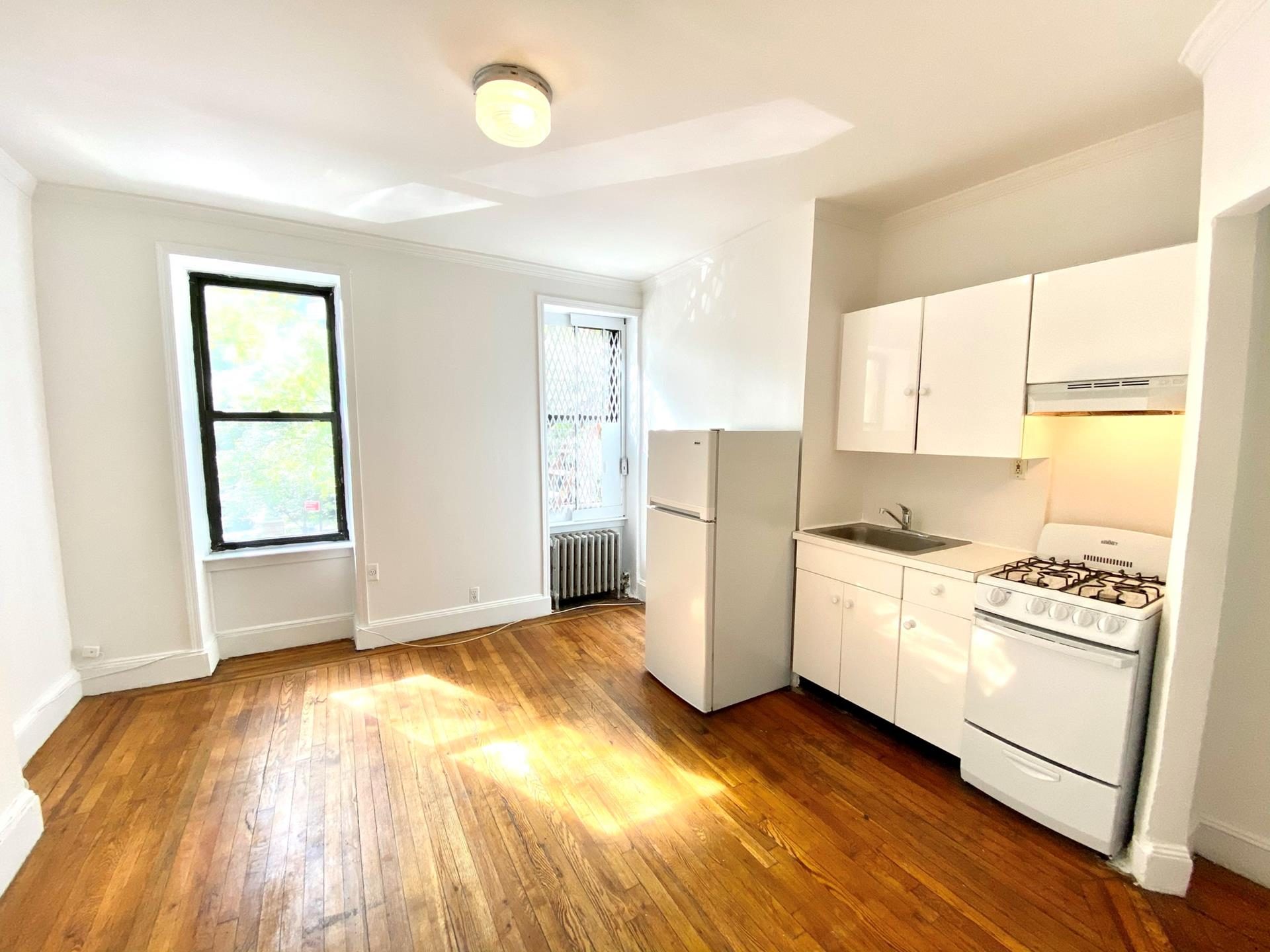 243 East 39th Street