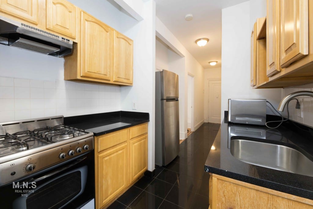 145 East 35th Street