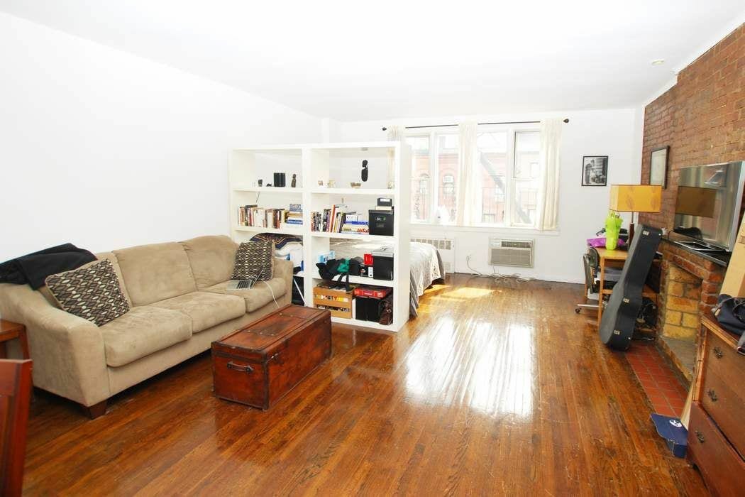 41 West 71st Street