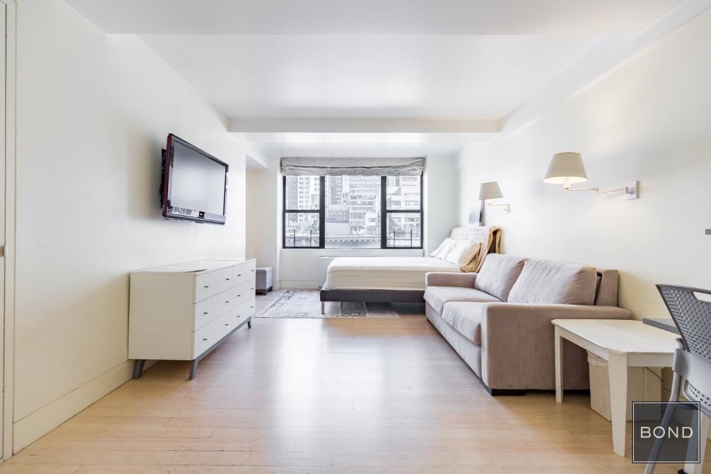 30 East 37th Street