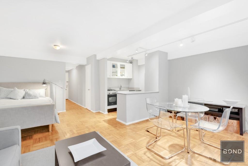 117 East 37th Street