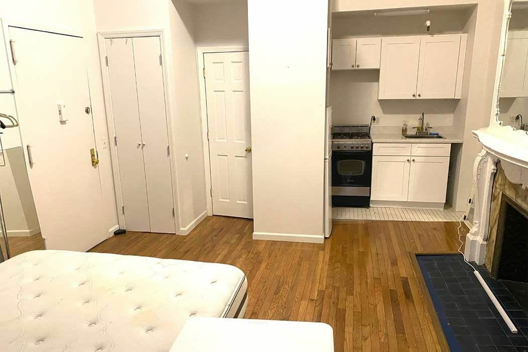 276 West 71st Street
