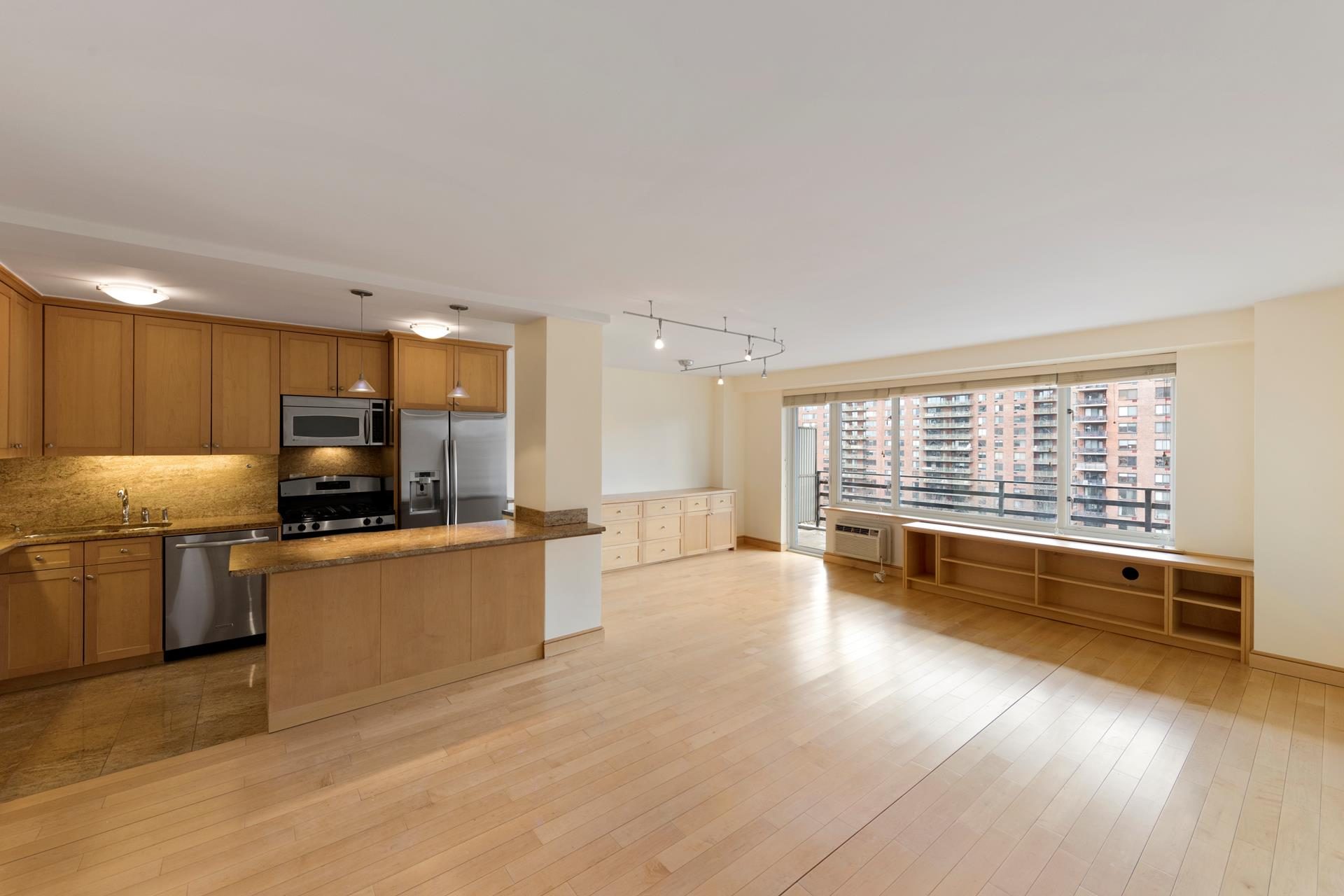 392 Central Park West
