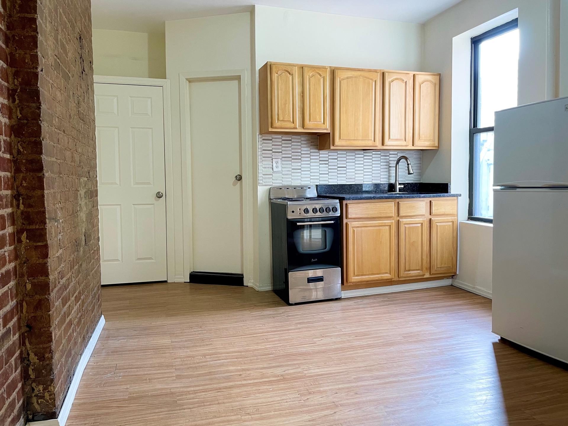 225 East 35th Street