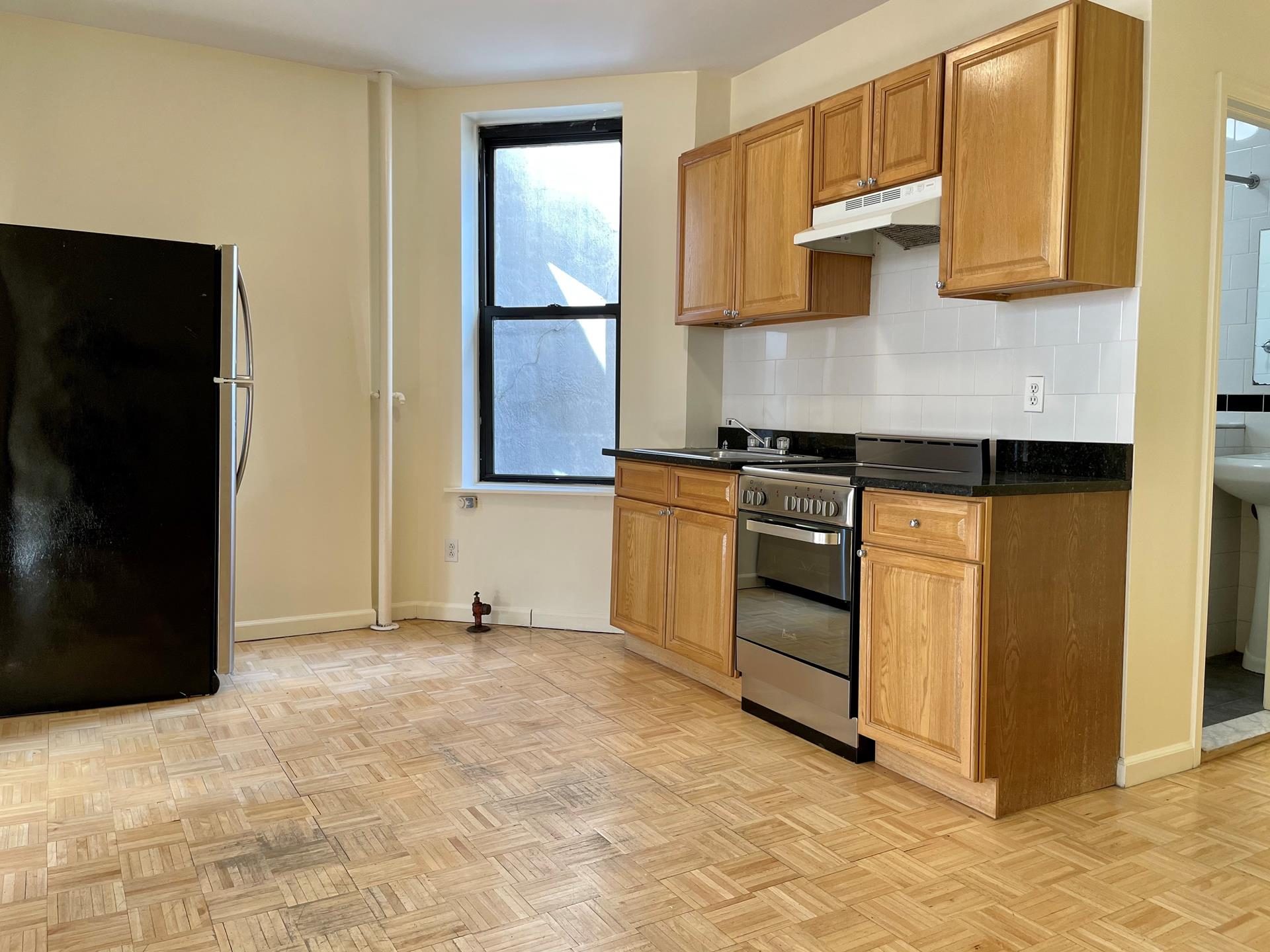 225 East 35th Street