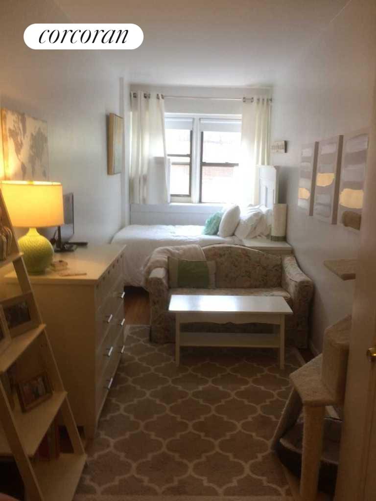 250 West 72nd Street