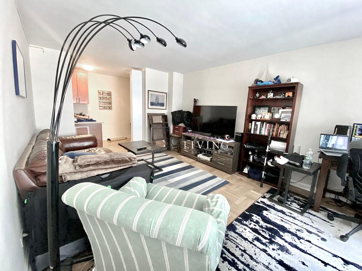 35 East 38th Street