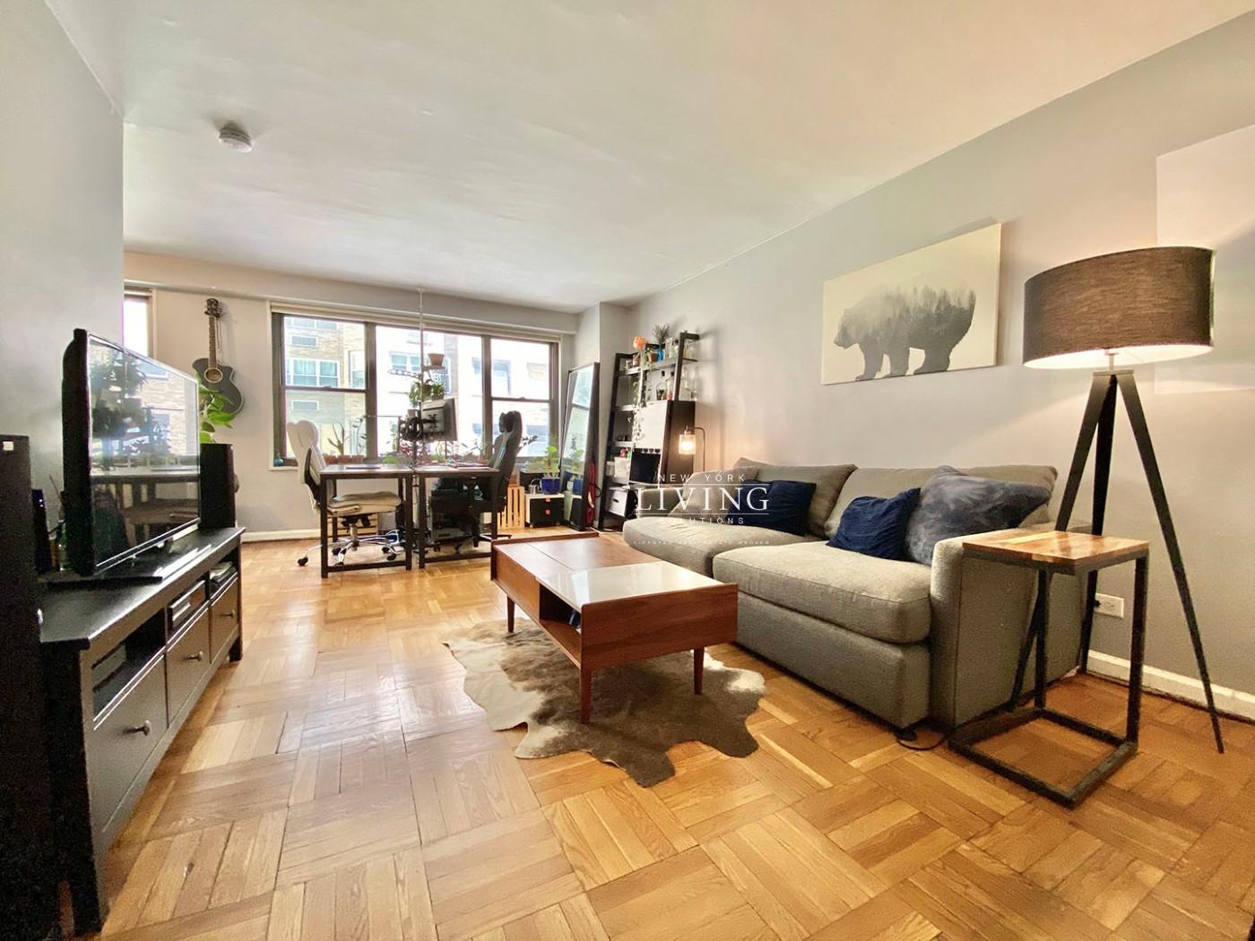 35 East 38th Street