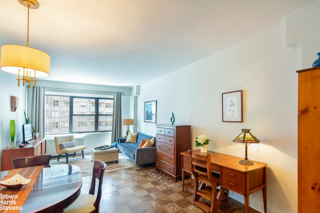 305 East 40th Street