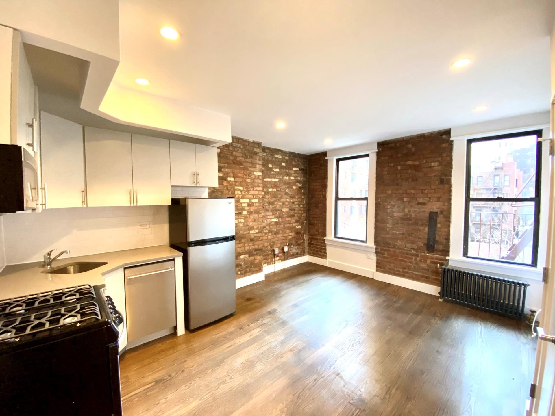 245 East 39th Street