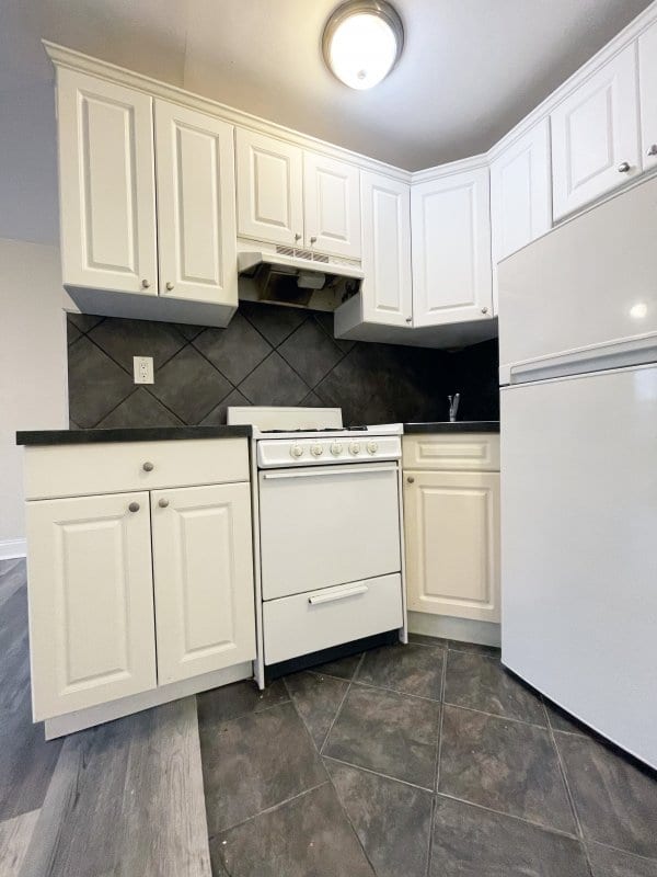 453 West 48th Street