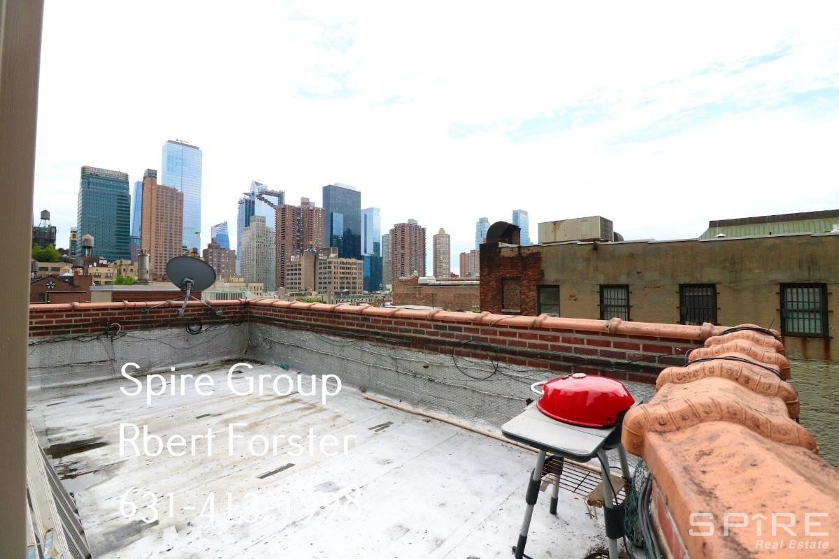 312 West 48th Street