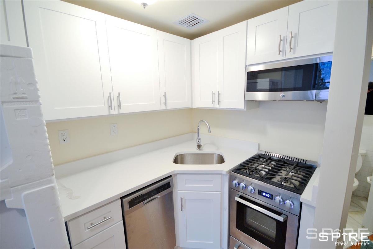 338 West 47th Street