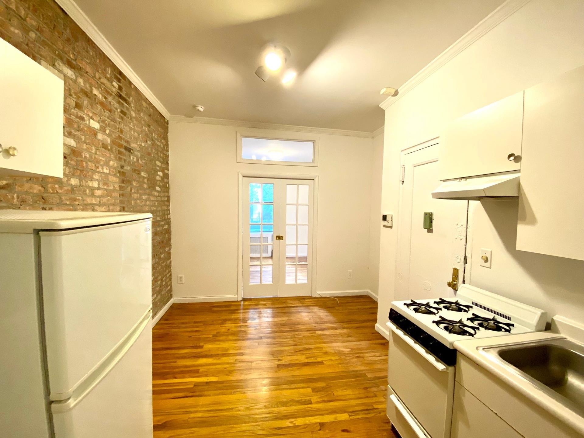 243 East 39th Street