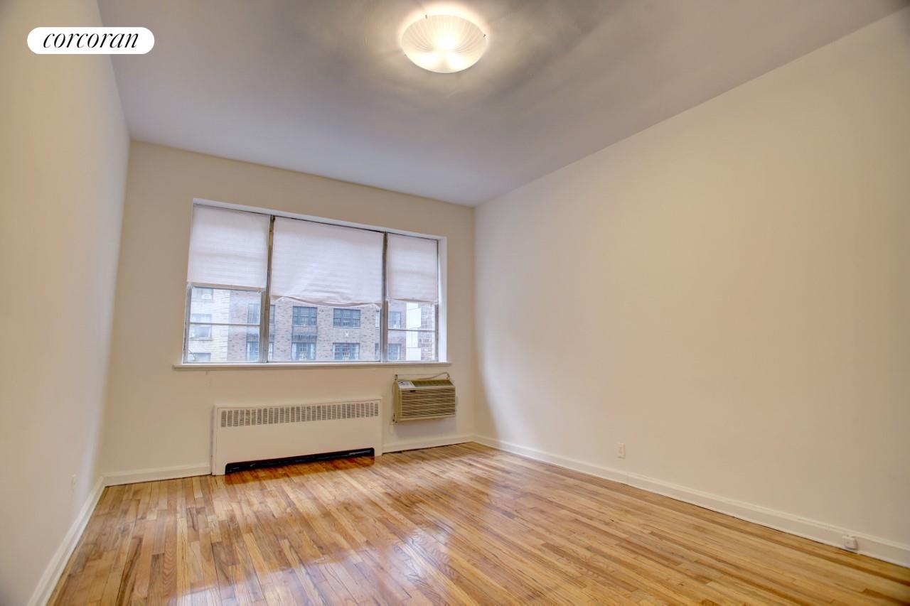44 West 72nd Street