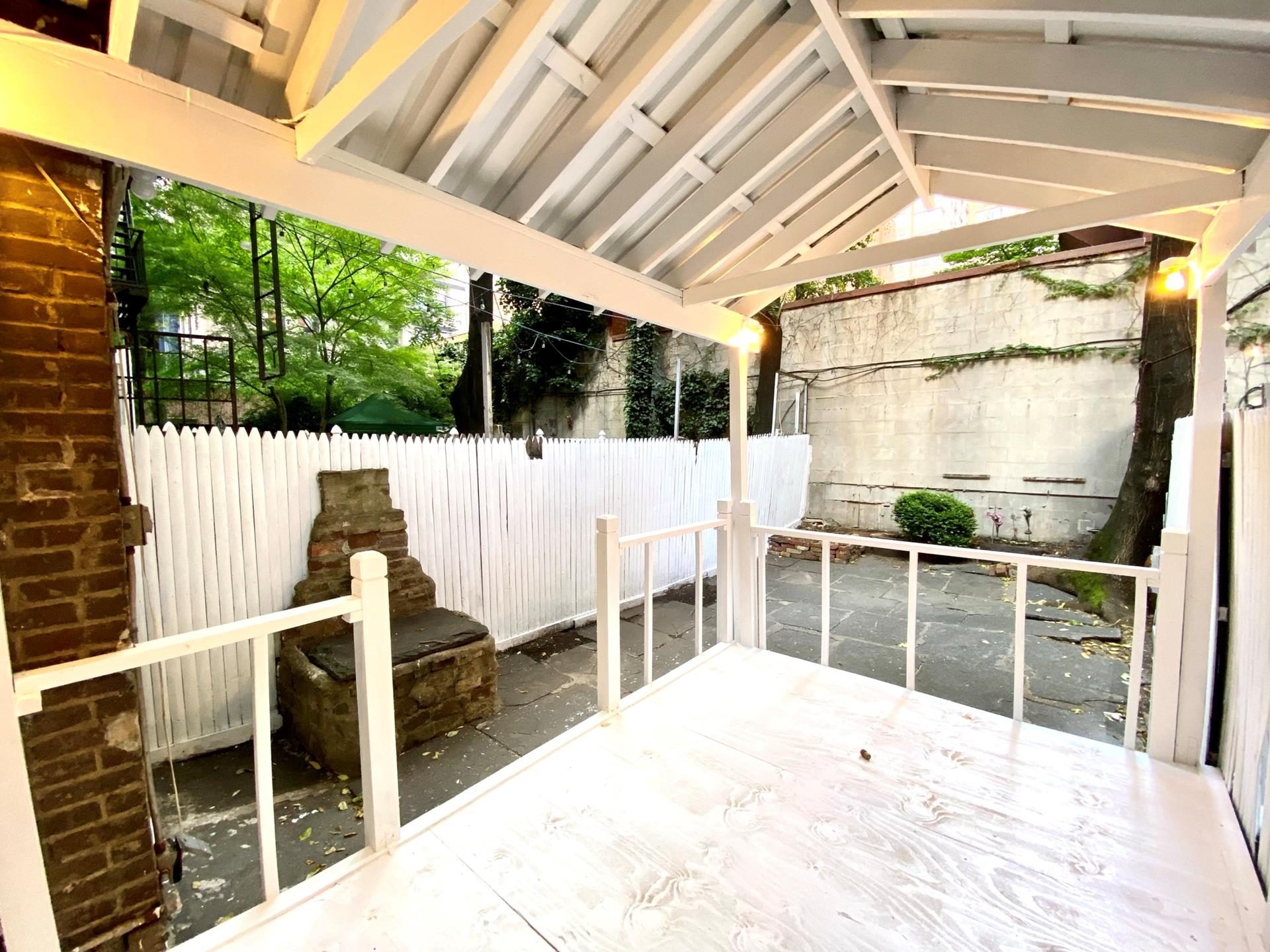 245 East 39th Street