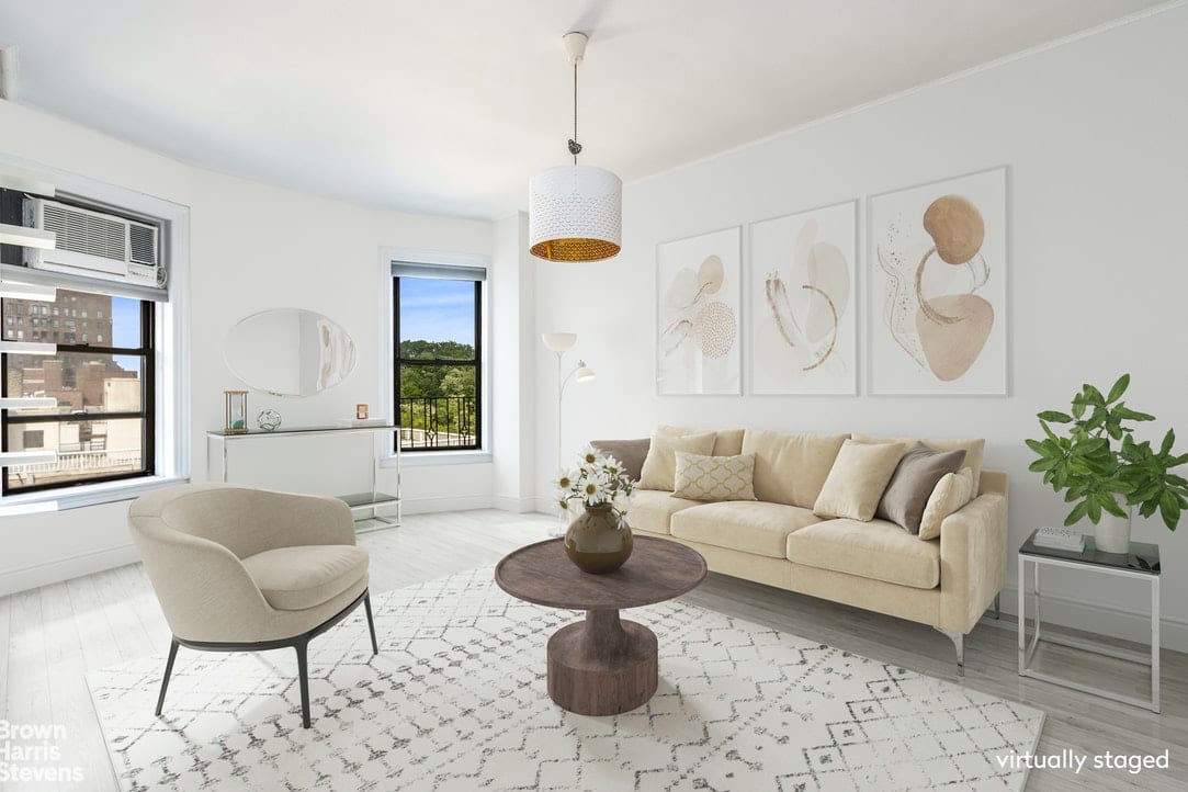 418 Central Park West