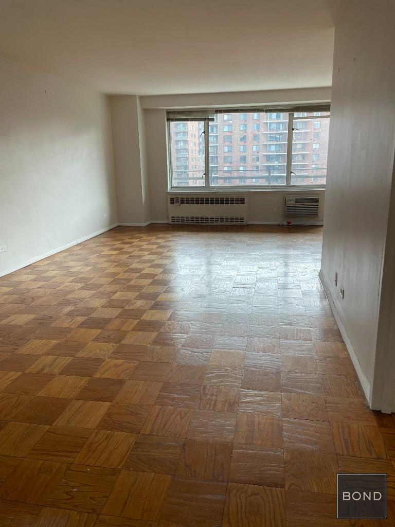392 Central Park West