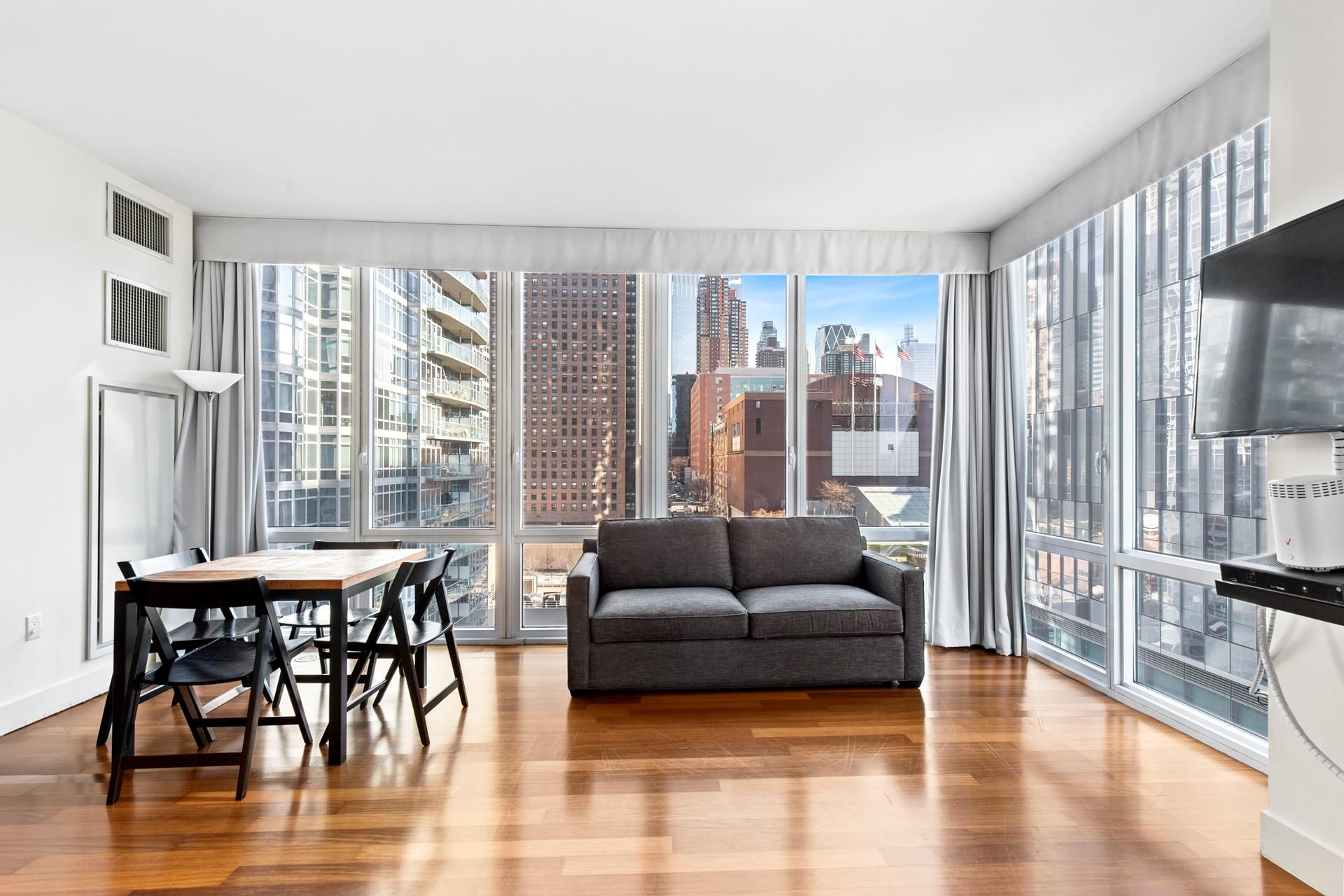 10 West End Avenue