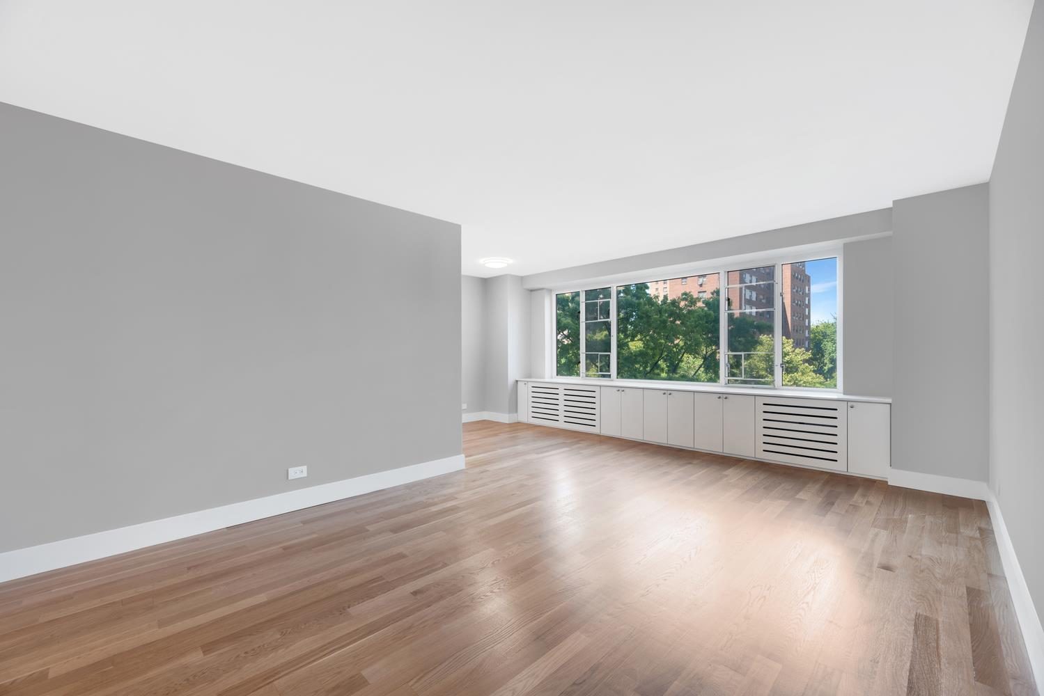 392 Central Park West