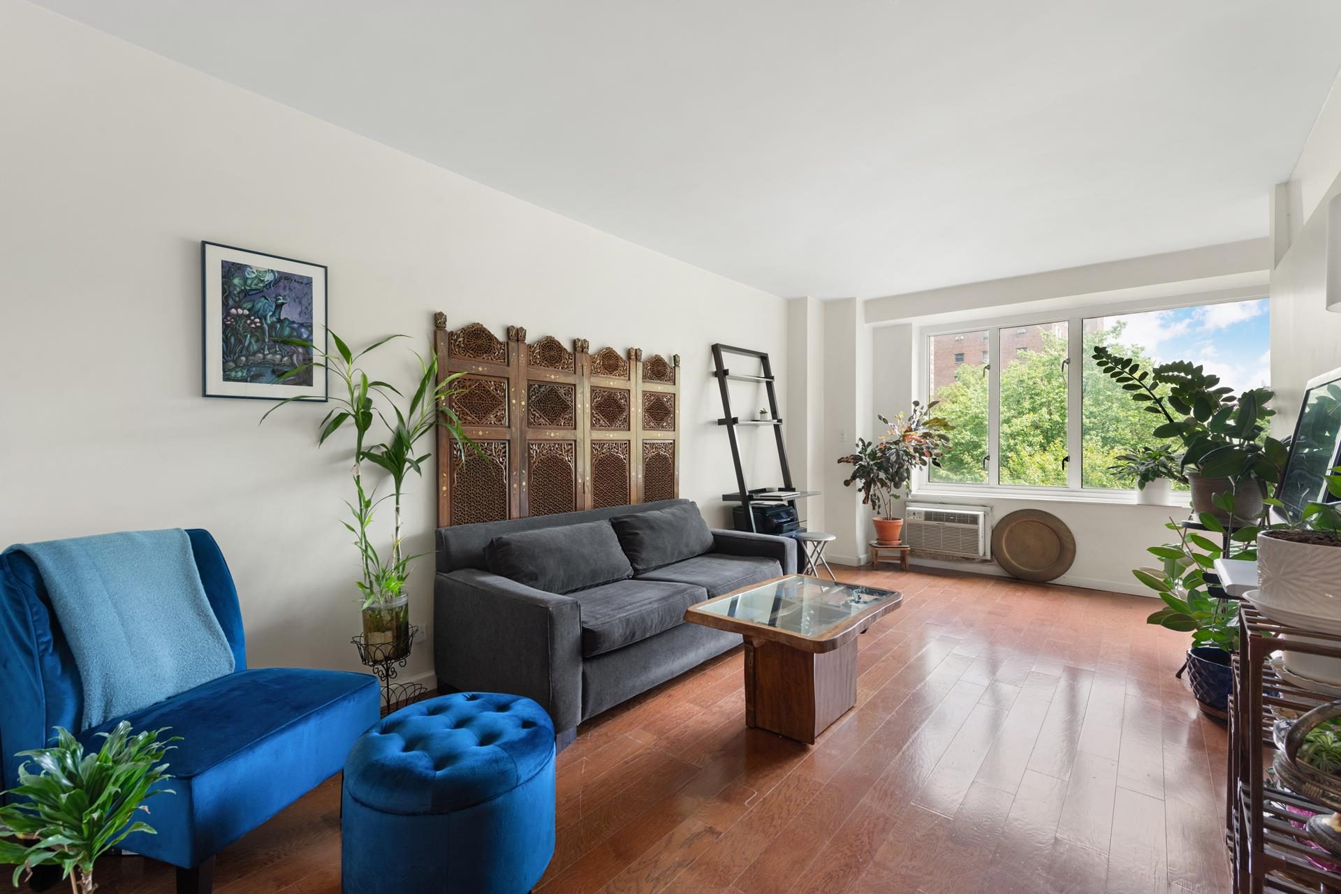 392 Central Park West