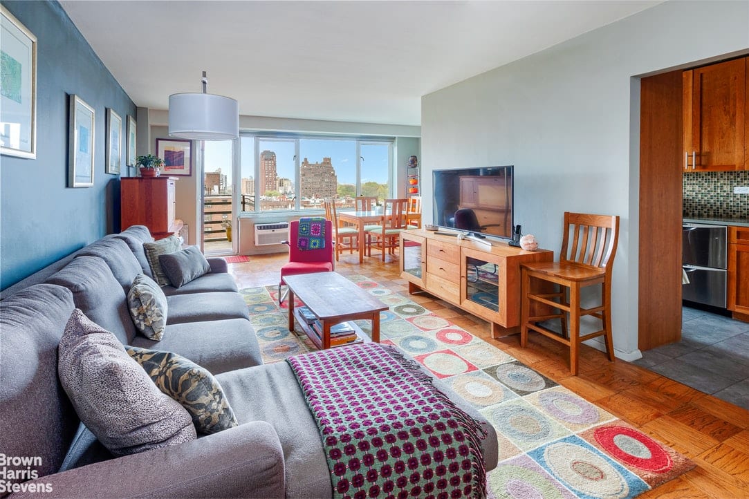392 Central Park West