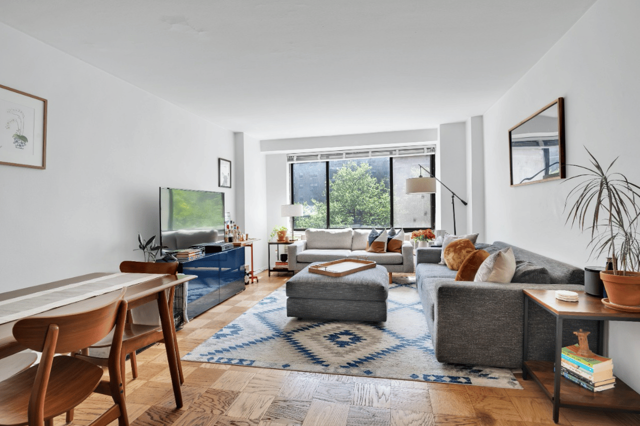 382 Central Park West